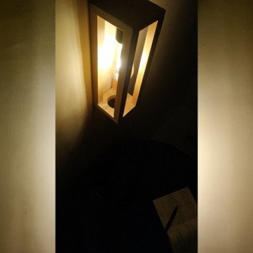 "Hanging Box" Luxury Wooden Pendant Lamp